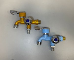 Кран шаровый 1/2 пластик с 2ми выходами (2301-26) 911712
