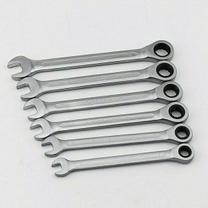 Ключ рожково-накидной с трещеткой 10мм 2309