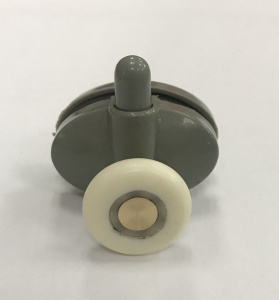 Ролик нижний д/душевой кабины на 2 отверстия 1-й с заглушкой 10358