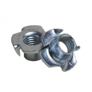 Гайка крыльчатая врезная ф10 839430