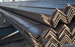 Уголок 63*63мм (5мм) 05621