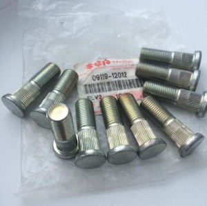(05) Шпилька SUZUKI 09119-12012 ( япония)